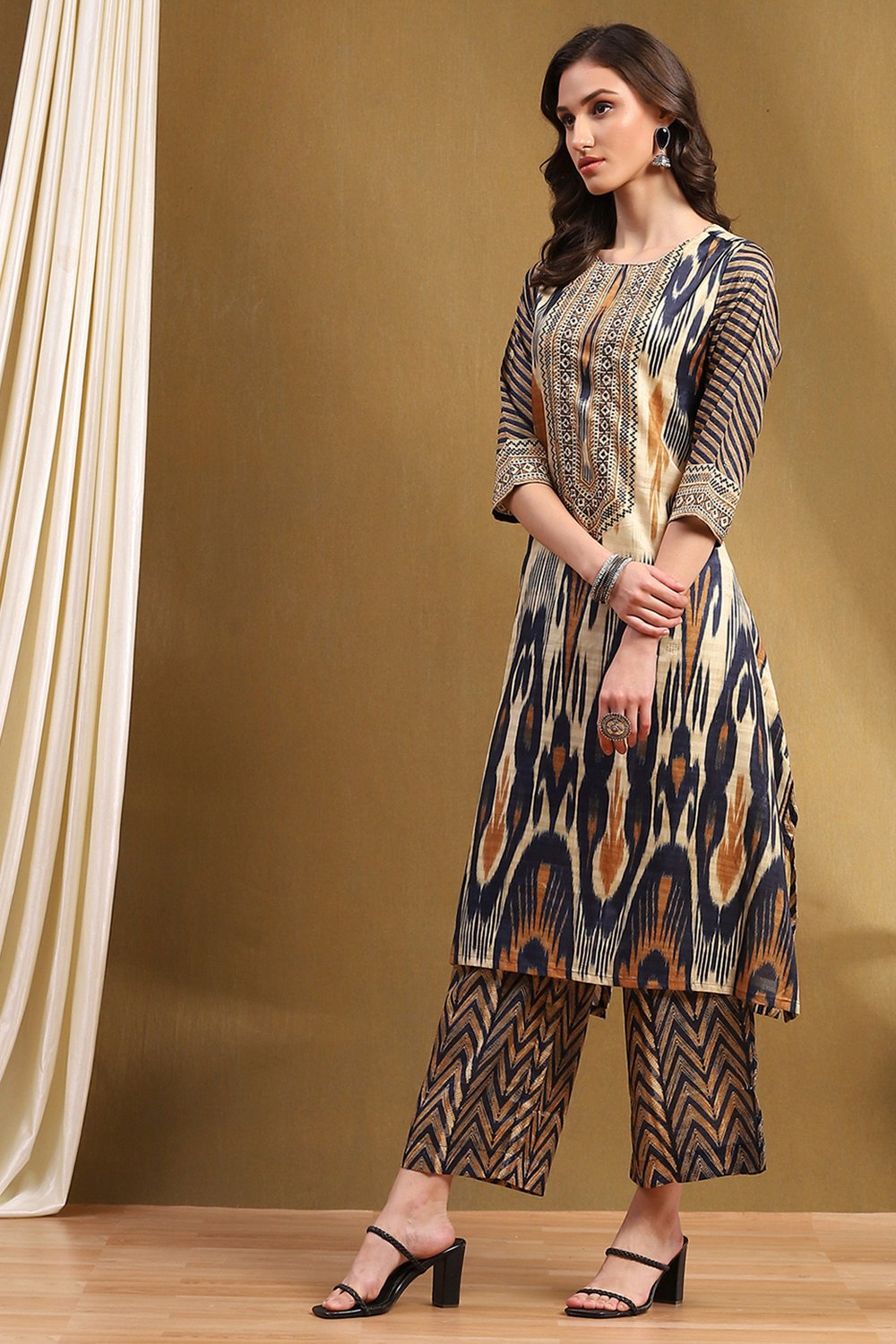 Beige Polyester Blend Asymmetric Kurta Set image number 3