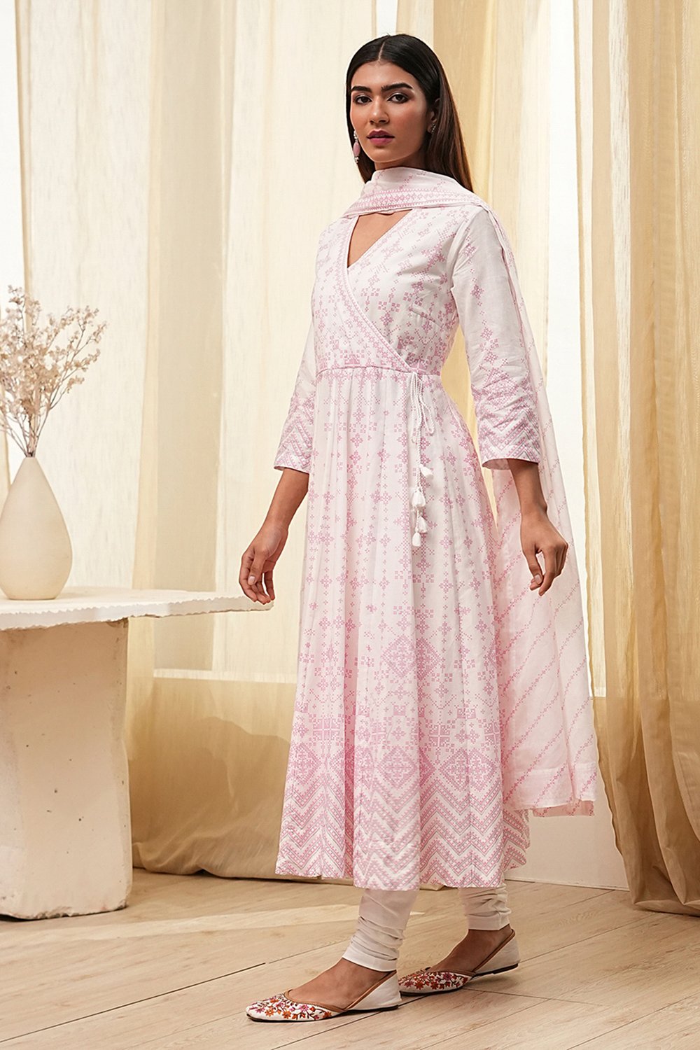 Off-White and Pink Cotton Anarkali Suit Set image number 3