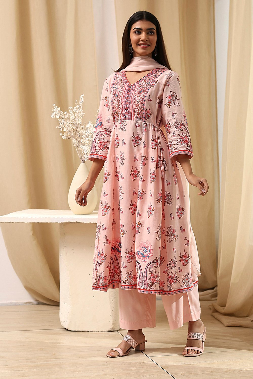 Peach-Colored Cotton Floral Flared Suit Set image number 3