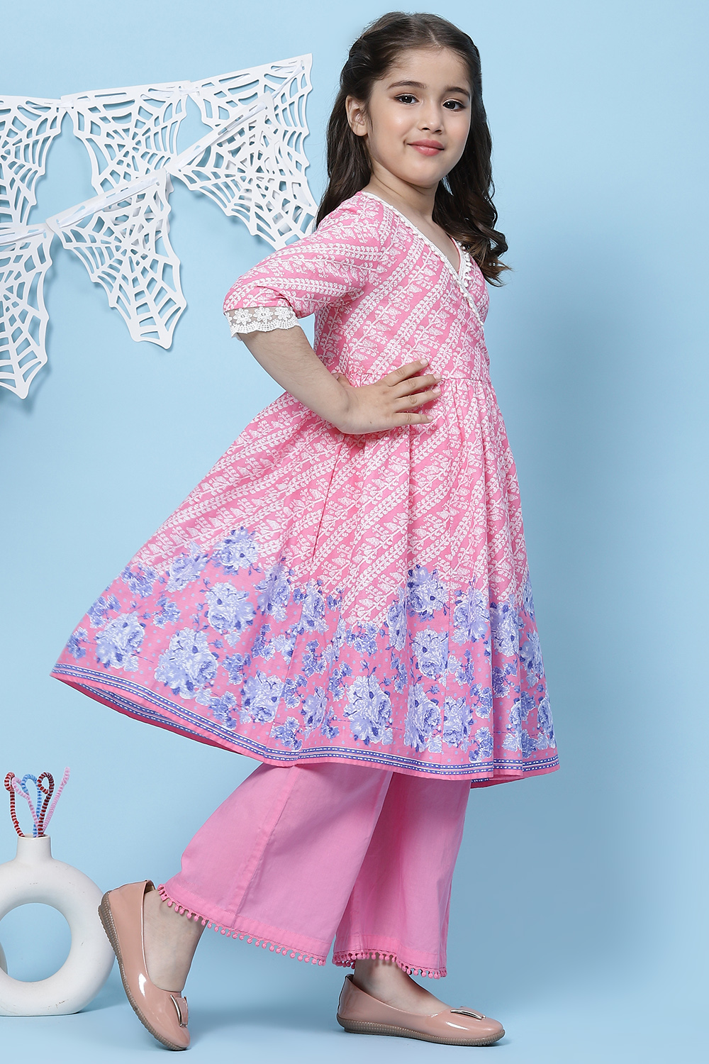 Pink Cotton Flared Printed Kurta Set image number 6