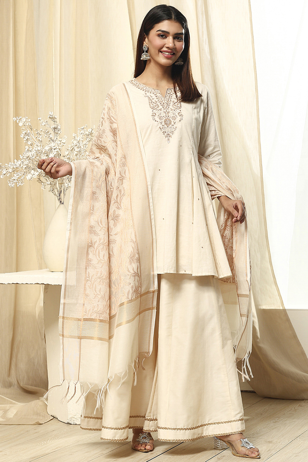 Offwhite Polyester Blend Kalidar Suit Set image number 0