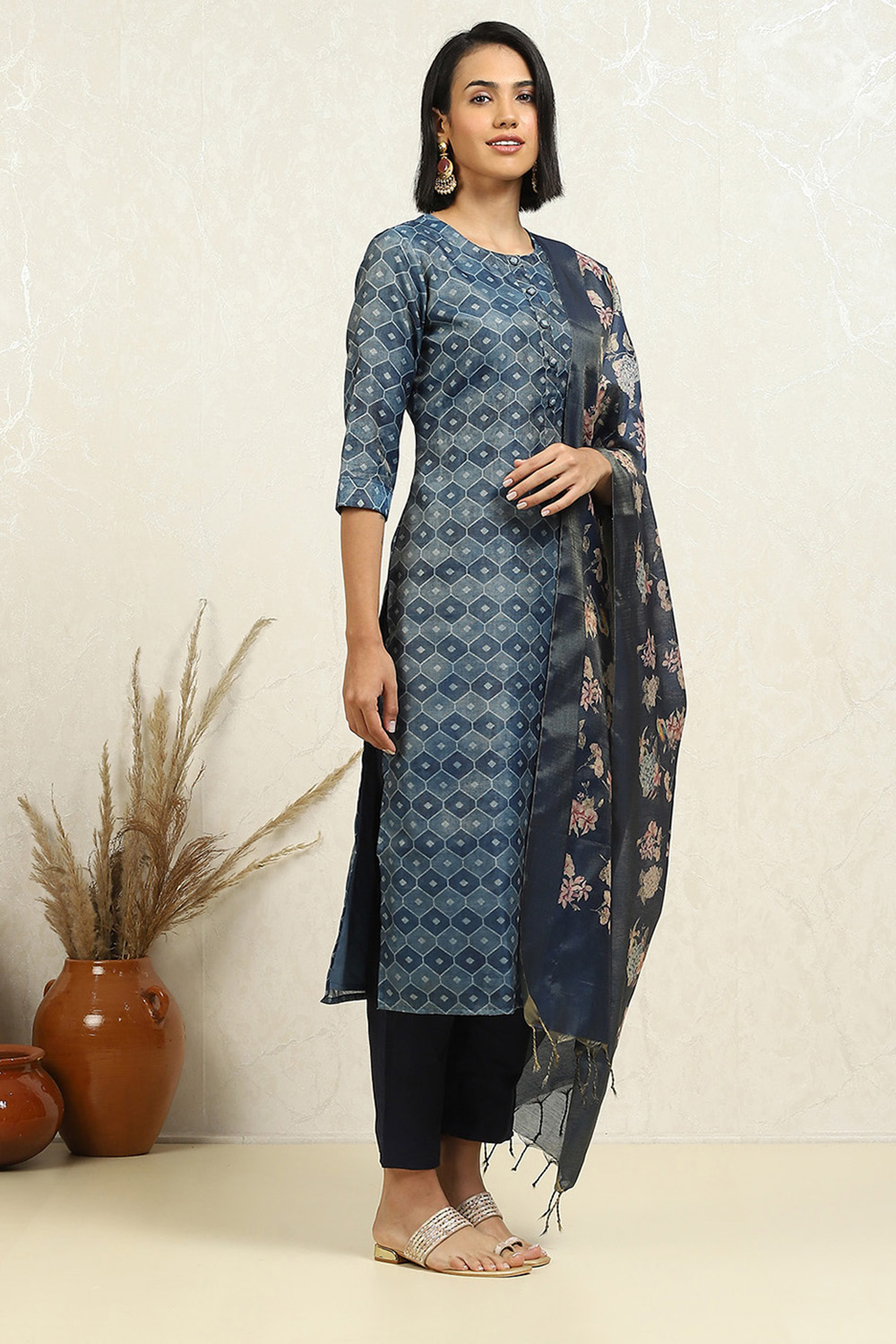 Grey Linen Blend Digital Print Unstitched Suit Set image number 6