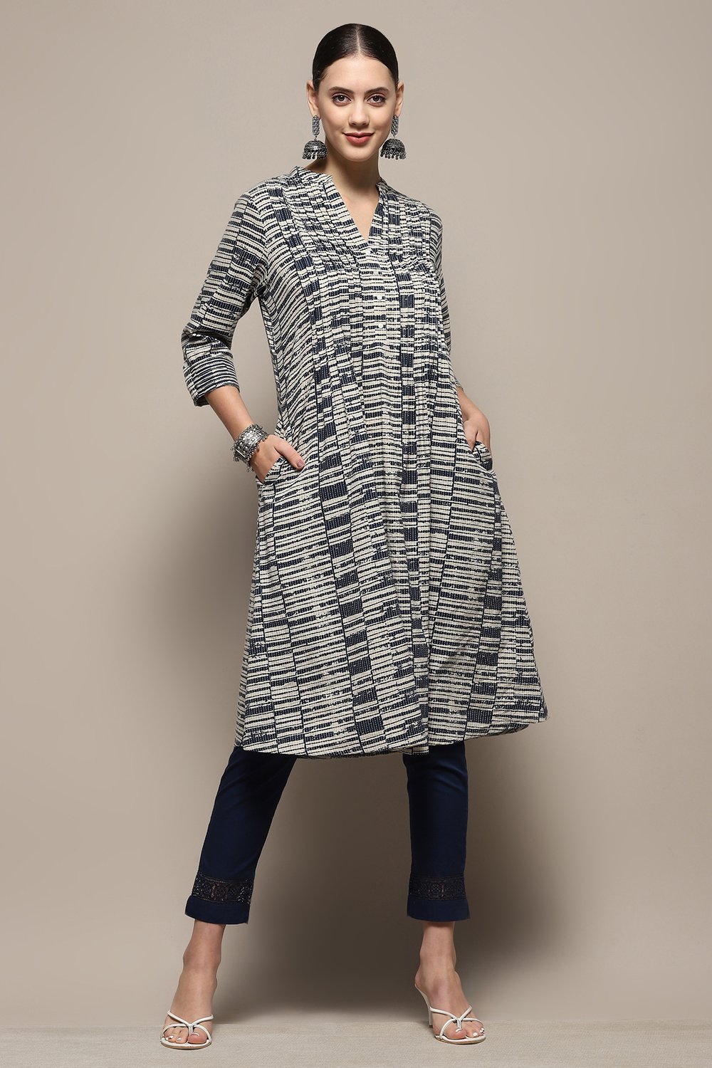 Midnight Blue Cotton Geometric Printed A-line Kurta image number 6