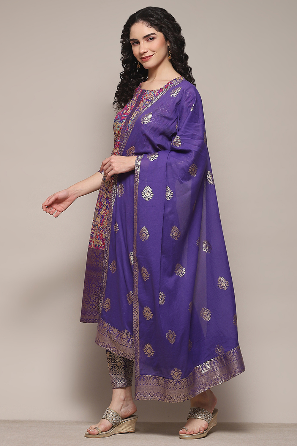 Pink & Purple Voile Straight Printed Kurta Slim Pant Suit Set image number 4