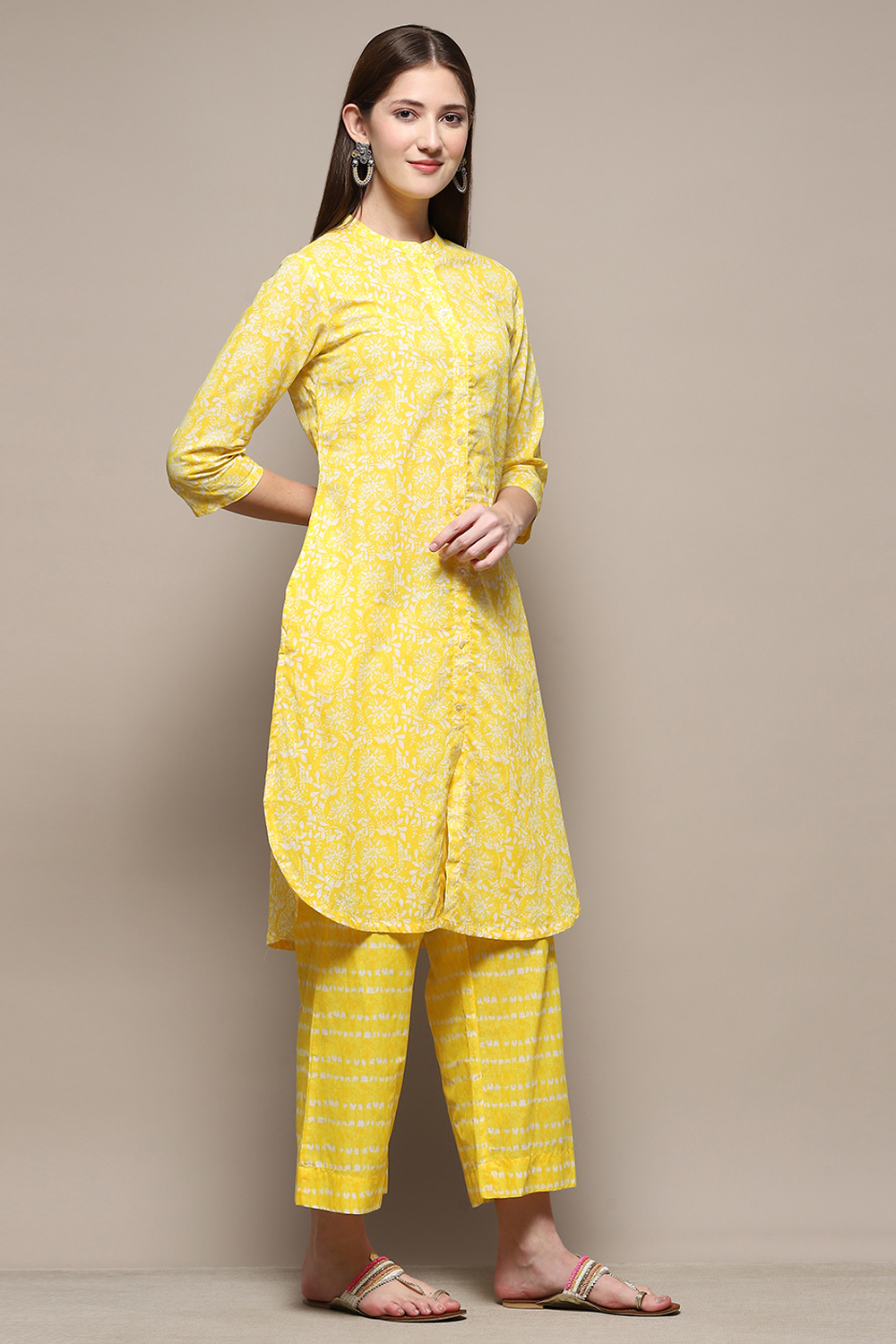 Yellow Cotton Straight Kurta Palazzo Suit Set image number 5