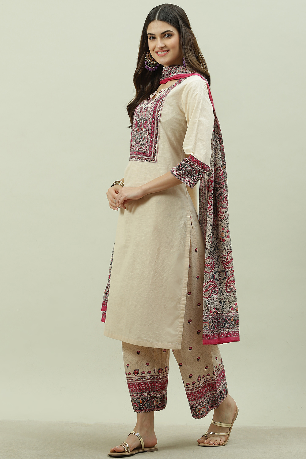 Red Cotton Straight Kurta Palazzo Suit Set image number 5