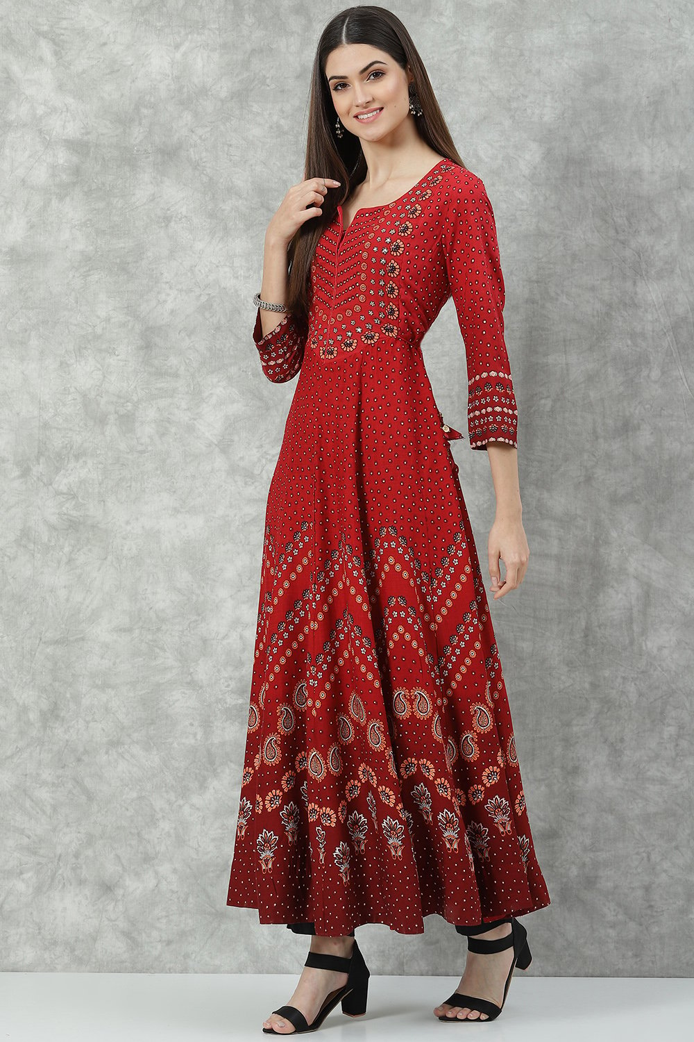 Red Rayon Flared Printed Kurta image number 2