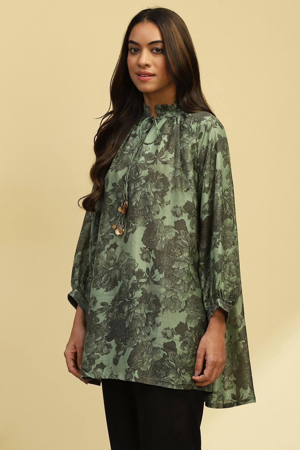 Green Viscose Blend Floral Printed Straight Kurti image number 2