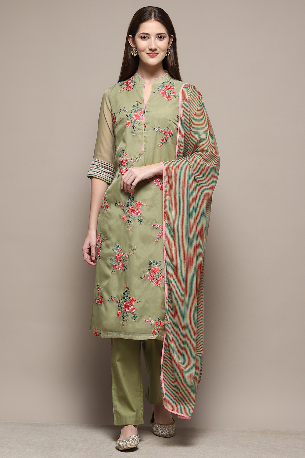 Olive Green Straight Kurta Regular Pant Suit Set image number 7