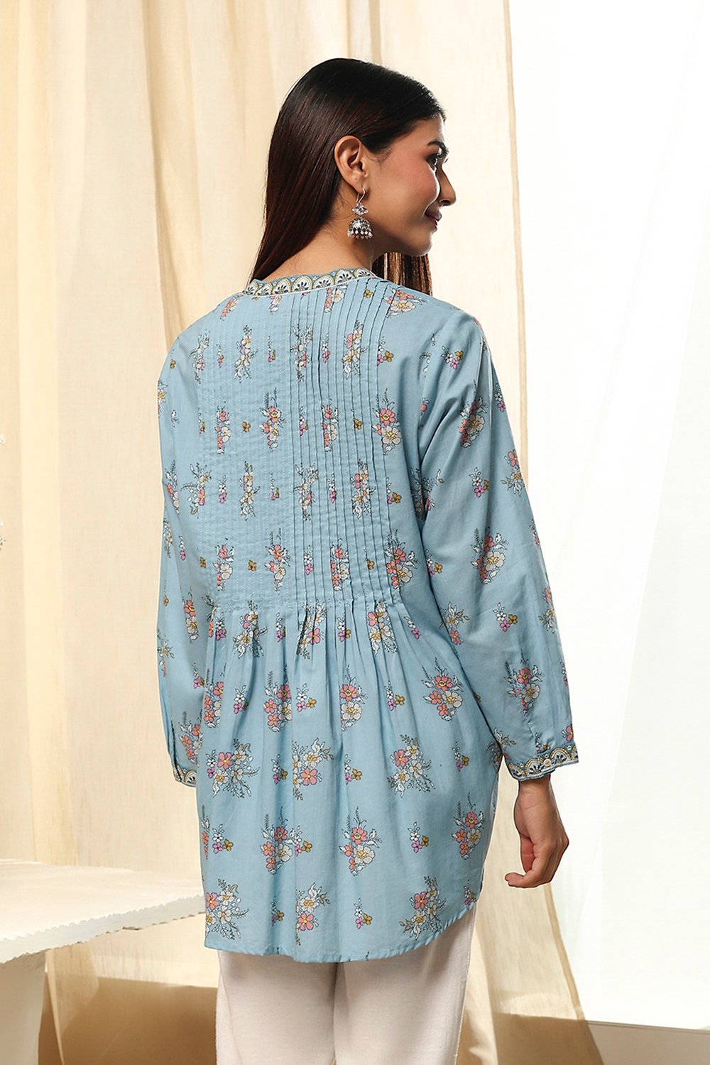 Dull Blue Floral Cotton Shirt-Style Short Kurta image number 3