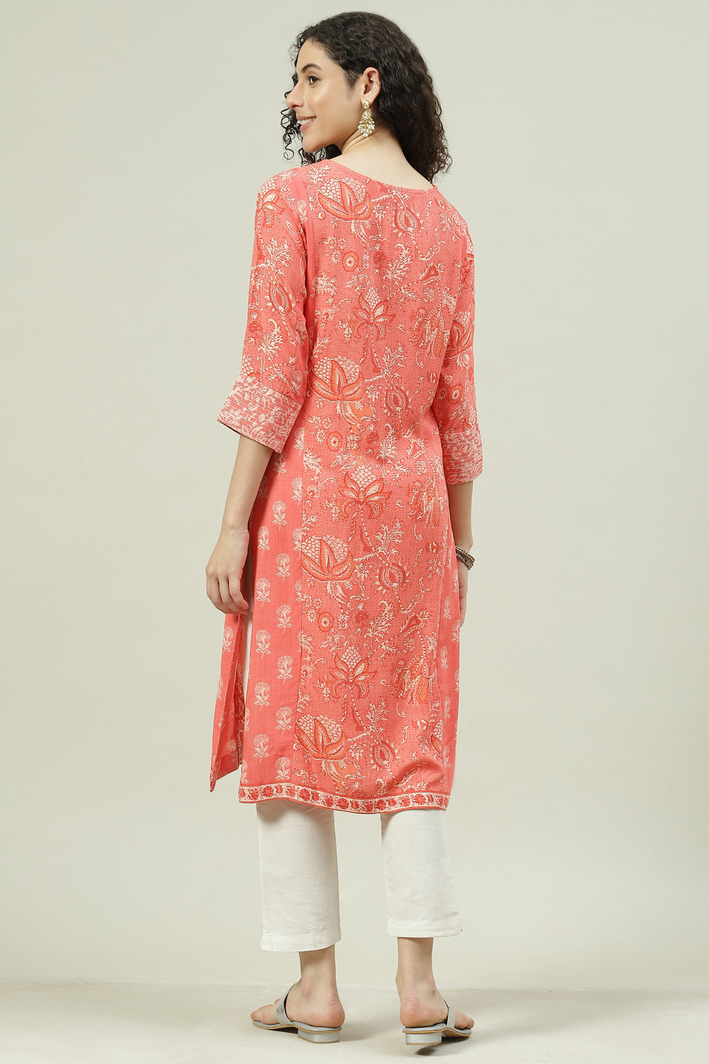 Coral Rayon Straight Printed Kurta image number 4