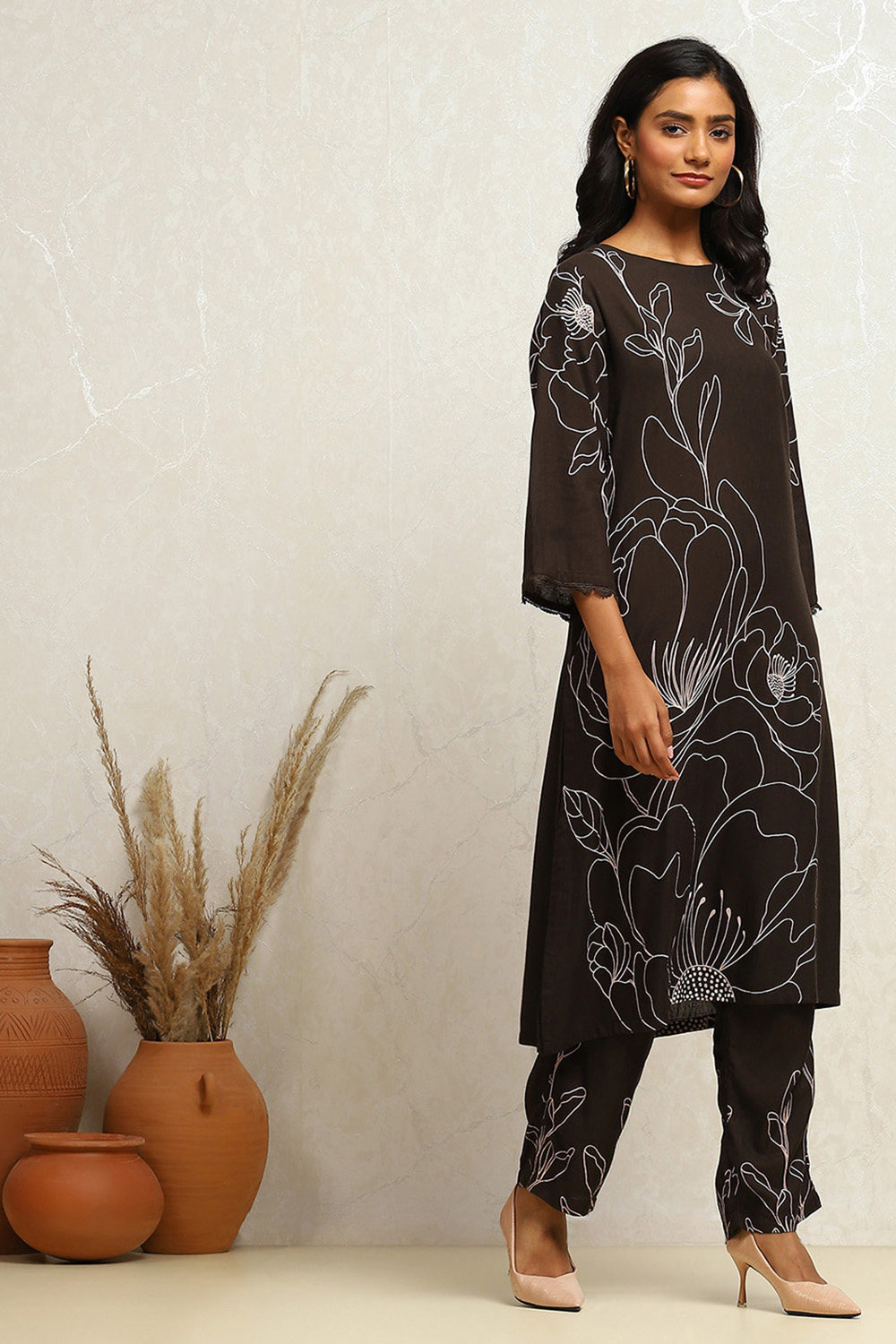 Black Floral Printed Straight Kurta Set image number 5