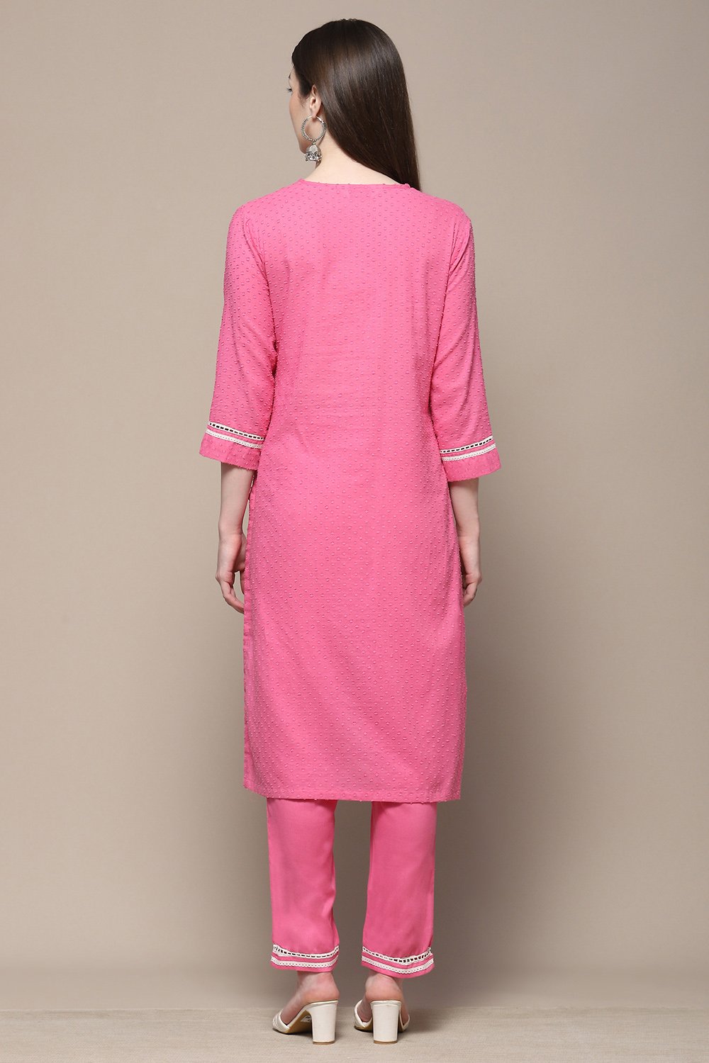 Pink Cotton Straight Kurta & Pants Suit Set image number 5