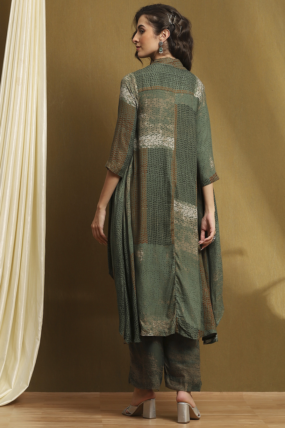 Sage Green Rayon Straight Set image number 4