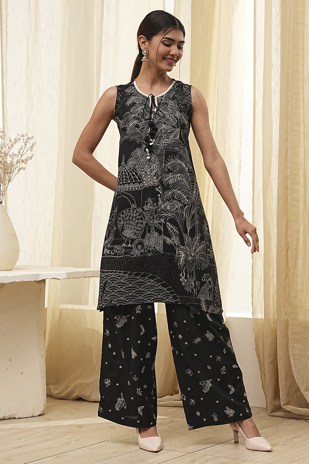 Black Viscose Blend Asymmetric Printed Fusion Set image number 6