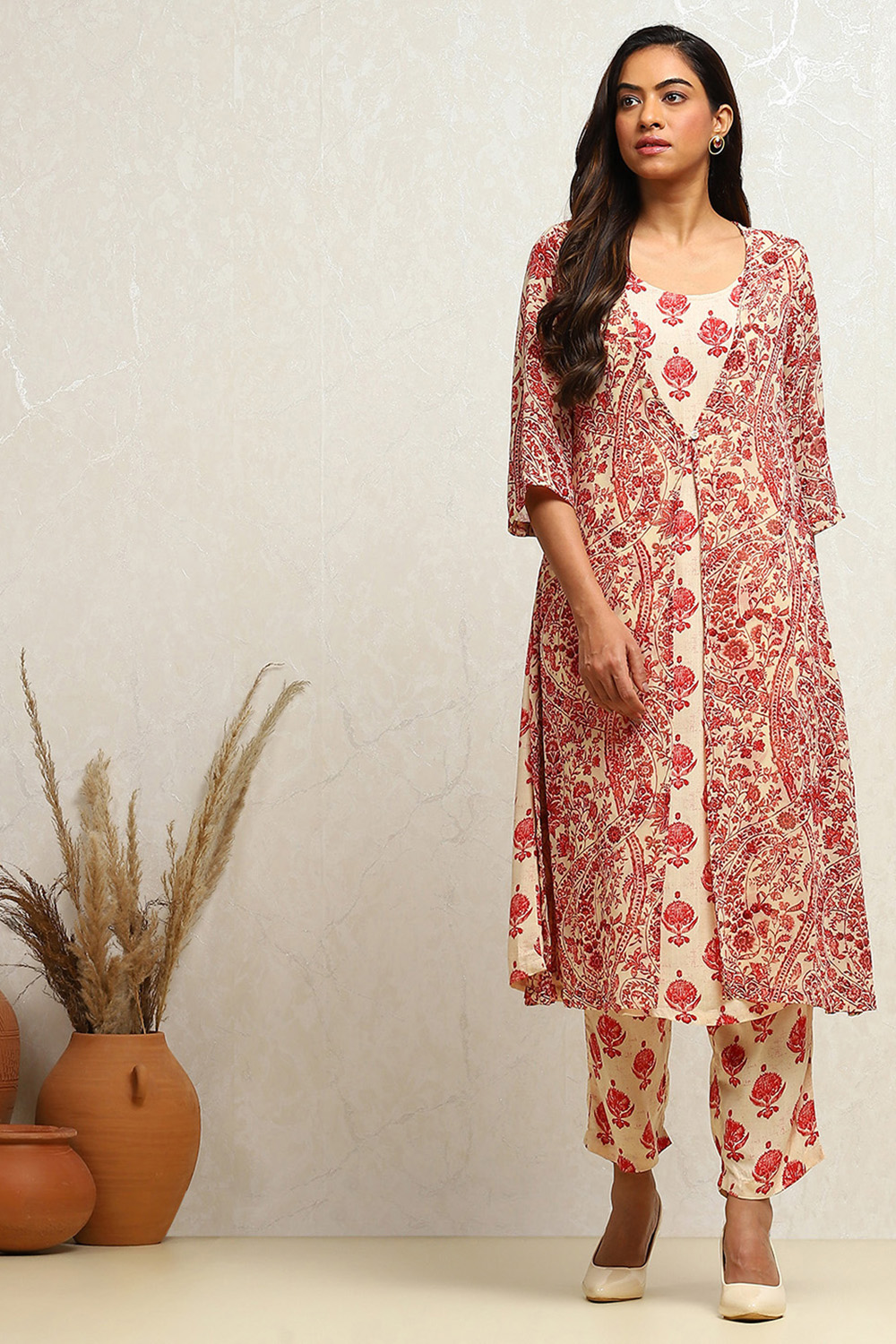 Cream-coloured Georgette Printed Fusion Kurta Set image number 6