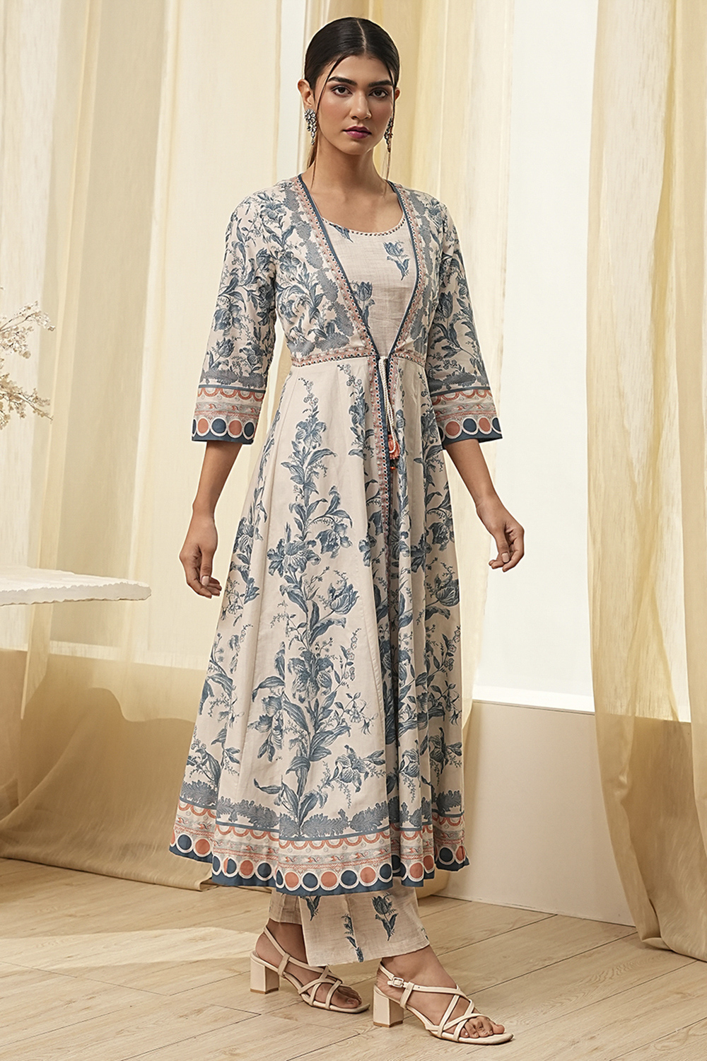 Beige and Blue Printed Front Open Kurta Set image number 5