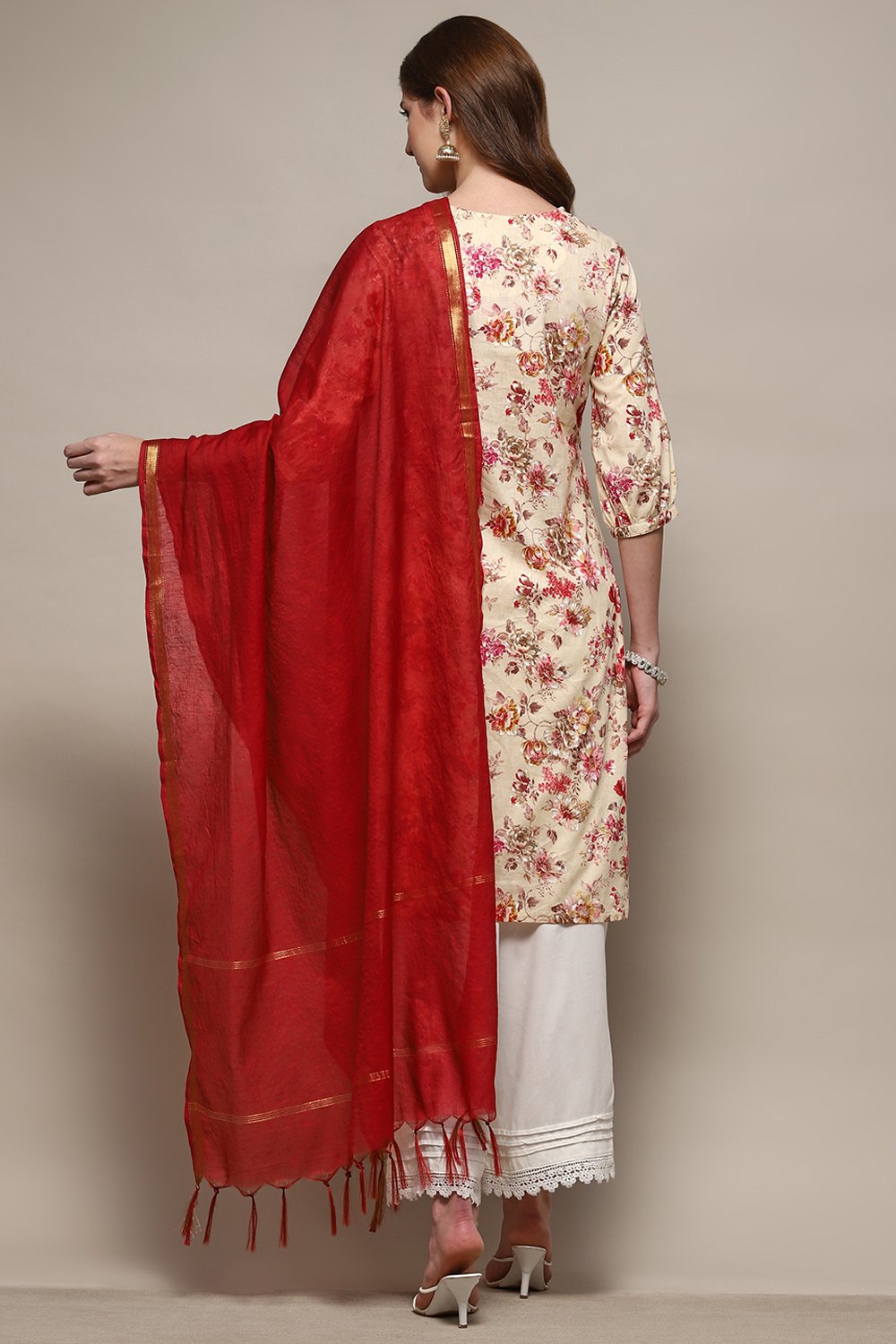 Red Cotton Blend Yard-Dyed Dupatta image number 3