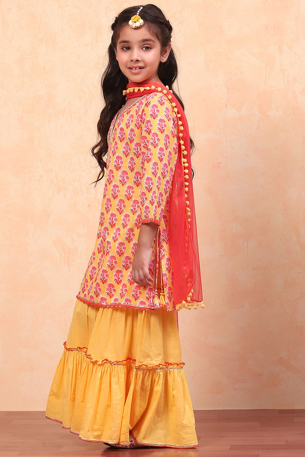 Yellow Cotton Floral Printed Straight Suit Set image number 3