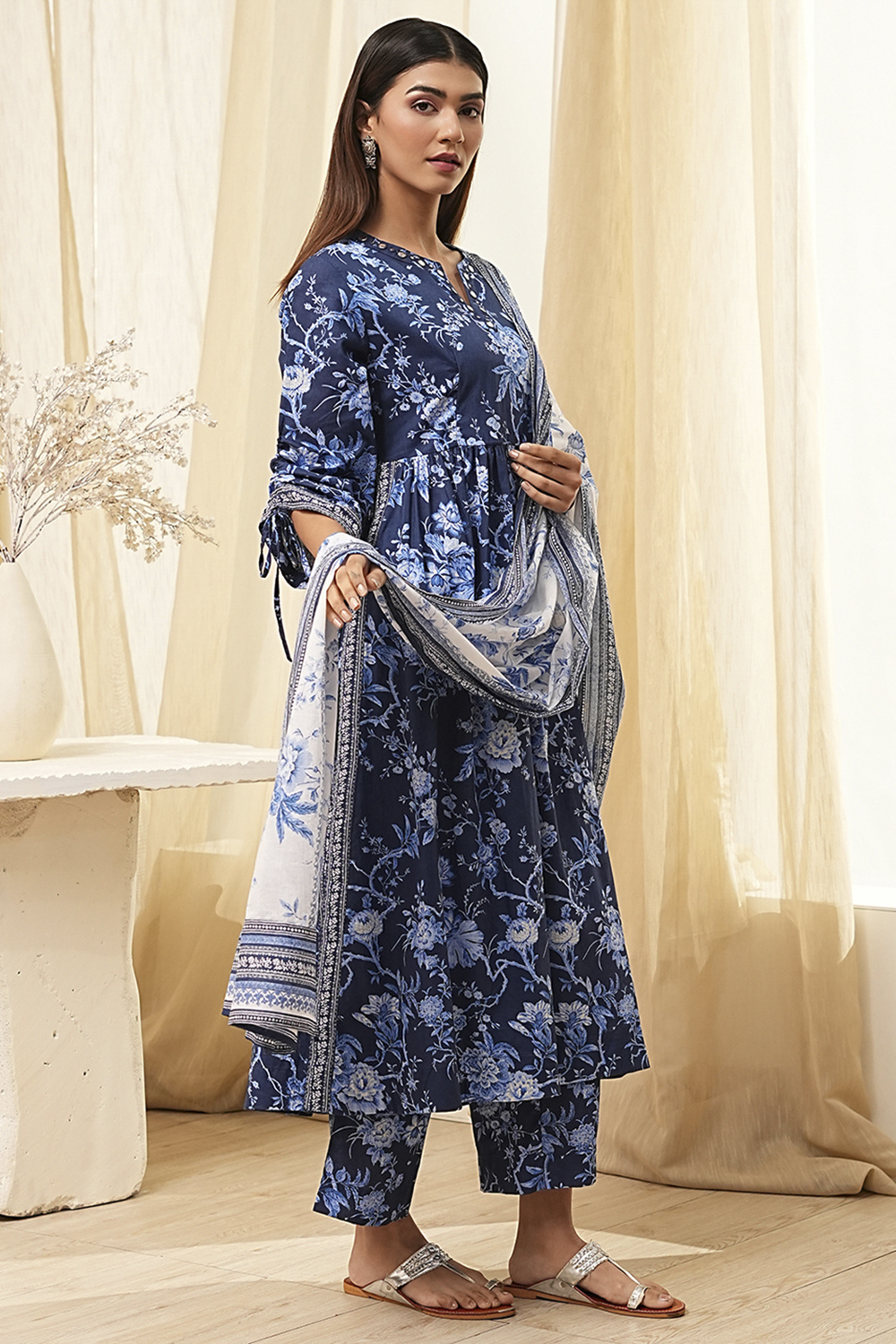 Indigo Pure Cotton Floral Gathered Suit Set image number 4